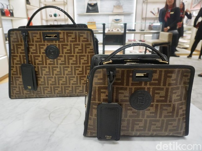 Logo klasik Fendi yang berbentuk monogram berada di urutan kelima daftar ini. (Foto: Daniel Ngantung/Wolipop)