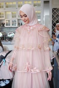 Mengintip Koleksi Terbaru Desainer Kesayangan Laudya C. Bella