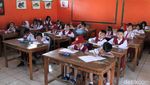 Kondisi Memprihatinkan SD di Bandung yang Nyaris Ambruk