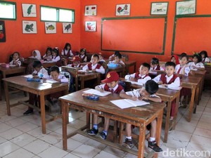 Anak-Anak Bukan Robot