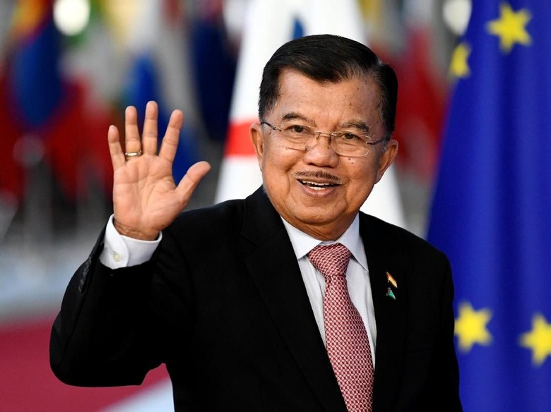 JK di Antara Debat Lahan Jokowi Vs Prabowo JK di Antara Debat Lahan Jokowi Vs Prabowo