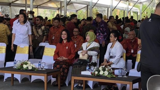 Iriana Jokowi di acara Temu Karya Nasional di Bali