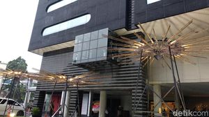 Puluhan Karya Seni Ada di Tengah Hotel Kemang, Tertarik Lihat?