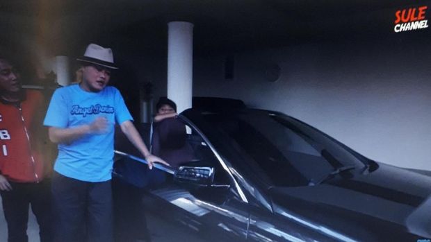 Bikin Tutorial Kocak Mobil Mewah Sule Bikin Salfok Bikin Tutorial Kocak Mobil Mewah Sule Bikin Salfok