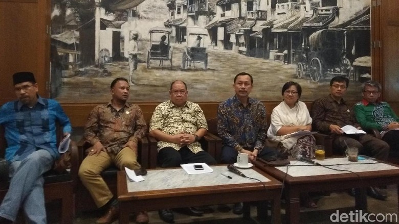 Komnas HAM Beri Rapor Merah ke Jokowi soal Penyelesaian Kasus HAM Komnas HAM Beri Rapor Merah ke Jokowi soal Penyelesaian Kasus HAM