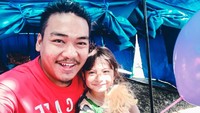 Senyum tak lagi malu-malu ditunjukkan oleh Jihan. Bayu sendiri tidak menyangka cerita dan foto-foto Jihan jadi seviral ini. Dia menegaskan niatnya saat mengunggah cerita Jihan bukanlah untuk menggalang dana atau hanya sekadar karena parasnya. (Foto: Dok. Bayu Andrein)