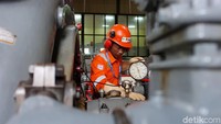 Memang, kala itu aliran listrik baru dapat dinikmati oleh meneer-meneer Belanda, para demang, pengusaha, bangsawan serta sebagian petinggi Indonesia. Pada tahun 1923, Pemerintah Belanda membangun Dienst Voor Waterkracht en Electriteit atau Pembangkit Listrik Tenaga Air (PLTA) di kawasan Dago Bengkok tak jauh dari THR Juanda Dago.
