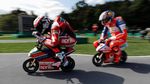 Aksi Lucu Rider MotoGP Ngebut Naik Motor Mini