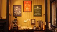 Selain Keep Calm ada dua poster lain (Barter Books/Youtube) 