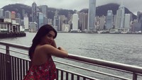 Bukan cuma di Indonesia, Siva juga liburan sampai ke luar negeri. Ini saat dia mampir ke Harbour City di Hong Kong (sivaapriliareal/Instagram)