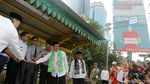 Bersama Wakil Ketua KPK, Anies Segel Reklame di Rasuna Said