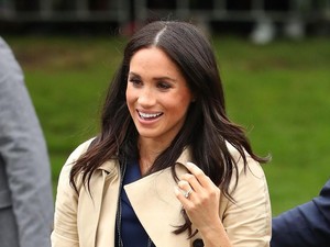 Meghan Markle Tampil dengan Kalung Istimewa dari Pasta