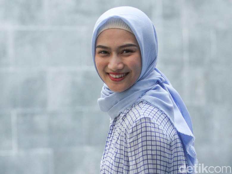 Undangan Pernikahan Melody eks JKT48 Beredar, Hari Galau Nasional Jilid Dua Undangan Pernikahan Melody eks JKT48 Beredar, Hari Galau Nasional Jilid Dua