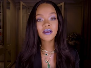 Valentine, Rihanna Rilis Koleksi Makeup Baru