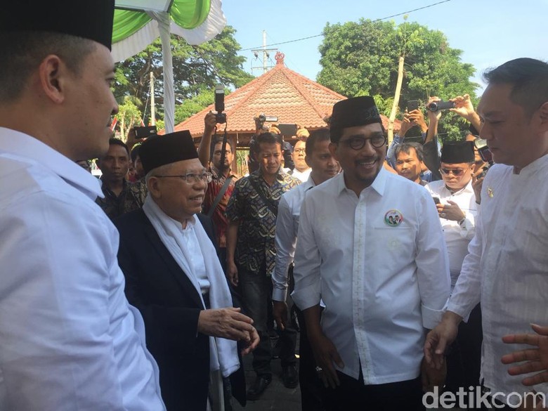 Bertemu Ribuan Warga Bangkalan, Kiai Maruf: Saya Keturunan Madura Bertemu Ribuan Warga Bangkalan, Kiai Maruf: Saya Keturunan Madura