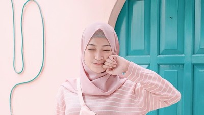 Imutnya Saritiw, Youtuber Hijab Asal Bandung yang Lagi Naik Daun