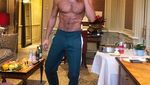 Berbodi Kekar, Model Spanyol Jon Kortajarena Ternyata Suka Es Krim