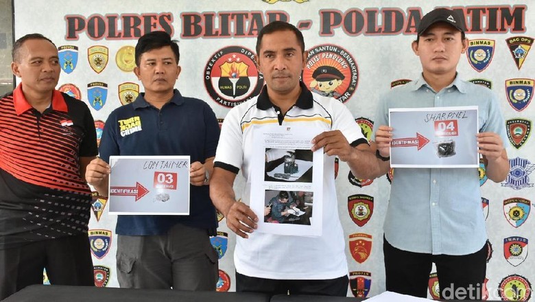 Benda Mirip Bom yang Ditemukan di Blitar Diurai, Ini Isinya Benda Mirip Bom yang Ditemukan di Blitar Diurai, Ini Isinya
