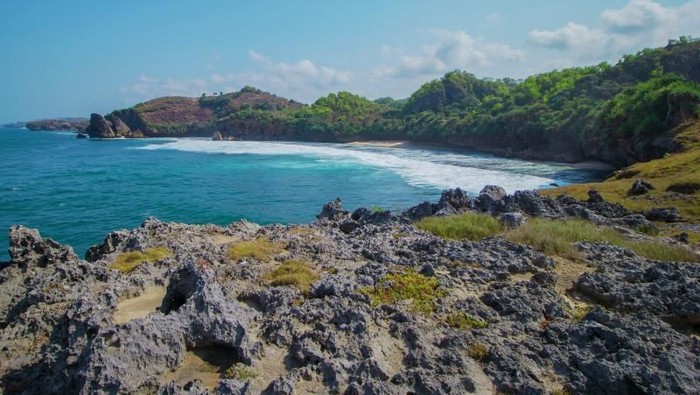 Pantai Widodaren di Gunungkidul