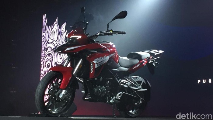 Benelli TRK 251