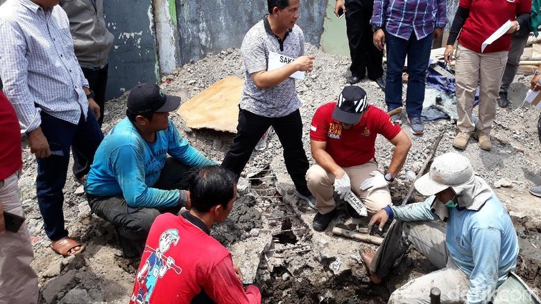 Polisi Larang Pabrik Pencemar Air PDAM Solo Beroperasi Polisi Larang Pabrik Pencemar Air PDAM Solo Beroperasi