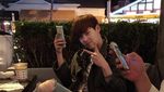 Manisnya Lee Jong Suk Saat Makan Es Krim dan Racik Kopi