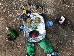 Kreatif Tapi Menohok, Ketika Sampah Disulap Jadi Seni