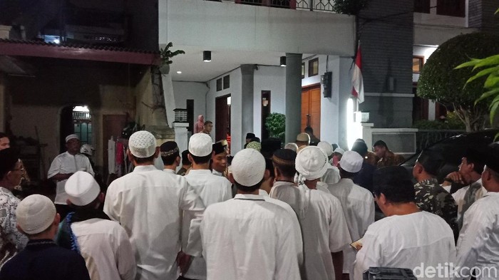Maruf Amin Gelar Pengajian dan Doa Bersama Warga di Koja