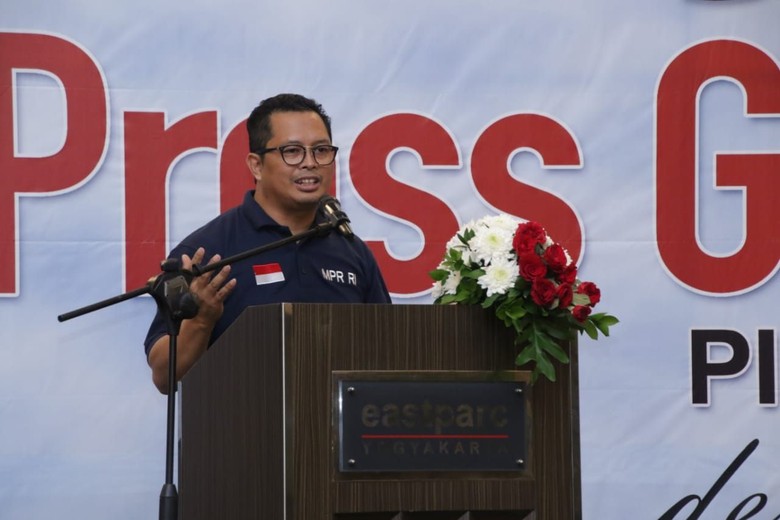 MPR: Demokrasi di Indonesia Berbiaya Mahal MPR: Demokrasi di Indonesia Berbiaya Mahal