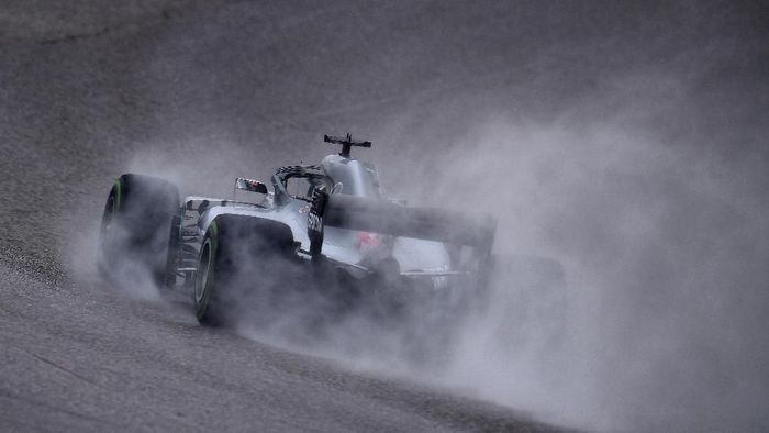 Lewis Hamilton kembali jadi yang tercepat di sesi latihan bebas kedua GP Amerika Serikat. (Foto: Clive Mason/Getty Images) Lewis Hamilton kembali jadi yang tercepat di sesi latihan bebas kedua GP Amerika Serikat. (Foto: Clive Mason/Getty Images)