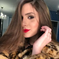 Gosip Camila sebagai selingkuhan Neymar bukan kali ini saja terjadi. Sebelumnya pada 2014, gosip serupa juga pernah menerpa wanita cantik yang populer di Instagram ini. Foto: Dok. Instagram @camilakaram