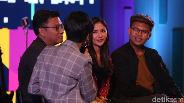 Jessica Mila: Internet Penting, Tapi Harus Hati-hati