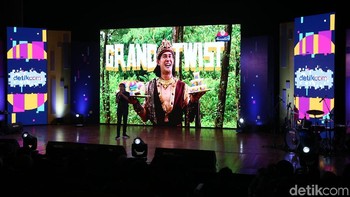 Hook dan Twist adalah salah satu kunci yang wajib hadir di sebuah konten visual. Secara sederhana, Hook adalah sebuah umpan agar penonton tetap singgah tak beranjak ke mana-mana dan Twist itu kesimpulan dari video yang dibuat. Foto: detikINET/Rengga Sancaya