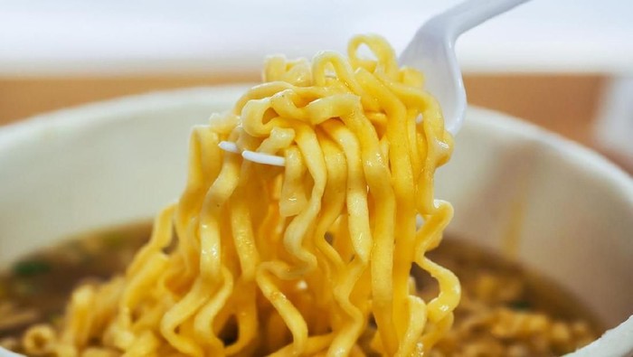 Instant noodles are easy and convenient