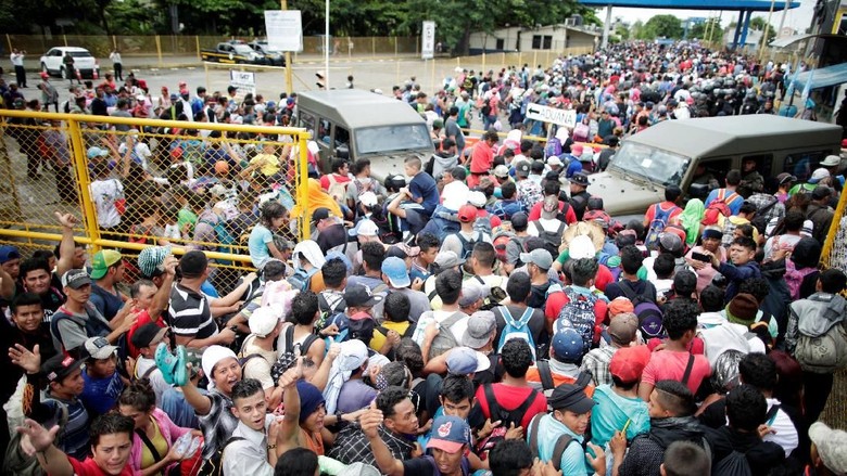 AS Tangkap Hampir Satu Juta Migran di Perbatasan dengan Meksiko AS Tangkap Hampir Satu Juta Migran di Perbatasan dengan Meksiko