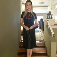 Hal tersebut sempat membuat Andressa kritis. Ia bahkan mengalami mati suri. Untungnya nyawa wanita 31 tahun itu bisa diselamatkan lewat penanganan profesional. Foto: Dok. Instagram Andressa Urach