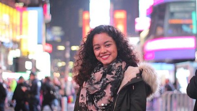 Potret Manis Mutiara Baswedan, Anak Gadis Kesayangan Ayah Anies