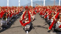 Menpar Arief Yahya mengatakan, Gandrung Sewu memiliki cultural atau creative velue, communication value, hingga commercial value. (Ardian Fanani/detikTravel)
