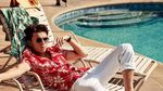 Gaya Asyik Tom Holland Saat Makan Donat dan Pizza
