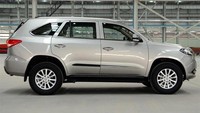SUV ini mengusung transmisi manual dengan lima percepatan. Kecepatan maksimal yang bisa ditempuh mencapai 160 km/jam. Foto: Chinaautoweb