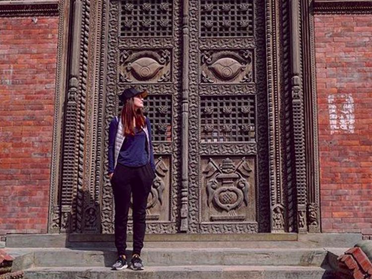 Namaste...Lihat Luna Maya Jalan-jalan di Nepal