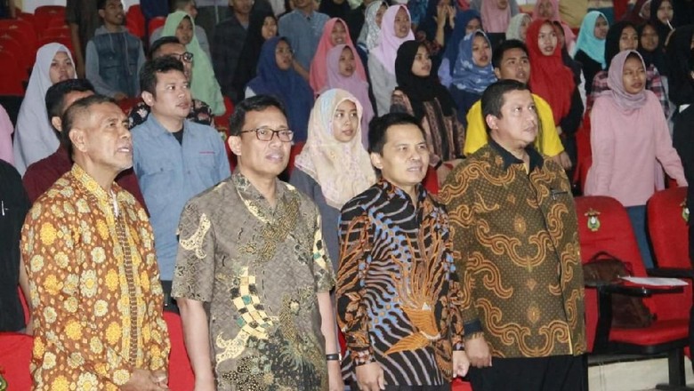 MPR Ajak Mahasiswa Unhas Tak Berhenti Perkuat Jati Diri Bangsa MPR Ajak Mahasiswa Unhas Tak Berhenti Perkuat Jati Diri Bangsa