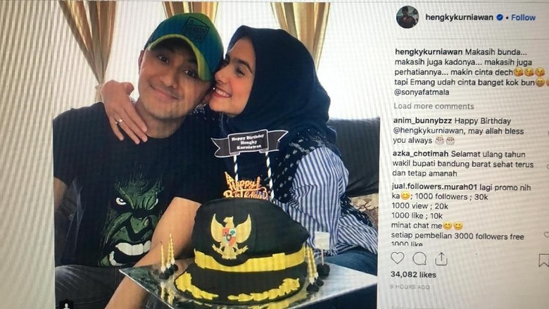 Hengky Kurniawan Dapat Kue Ultah Berbentuk Topi Bupati