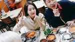Ini Pose Keren Kim Ji Won Saat Makan Sereal dan Minum Kopi