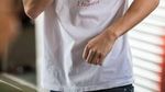 Gaya Asyik Tom Holland Saat Makan Donat dan Pizza