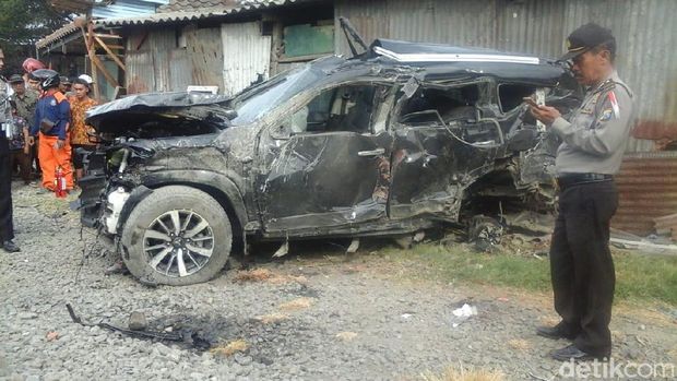 Saat Nyawa Satu Keluarga Melayang di Perlintasan Sebidang
