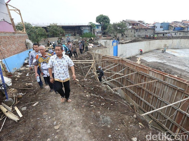 Jelang Musim Hujan, Pembangunan Kolam Retensi Sirnaraga Dikebut Jelang Musim Hujan, Pembangunan Kolam Retensi Sirnaraga Dikebut