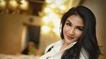 Pose Makan Siva Aprilia, Model yang Dadanya Tersenggol Petarung MMA