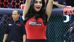 Pose Makan Siva Aprilia, Model yang Dadanya Tersenggol Petarung MMA