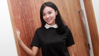 Masih Ingin Nikmati Momen Lucu Anak, Cleo eks JKT48 Rehat Kerja